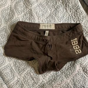 1892 abercrombie + fitch brown shorts